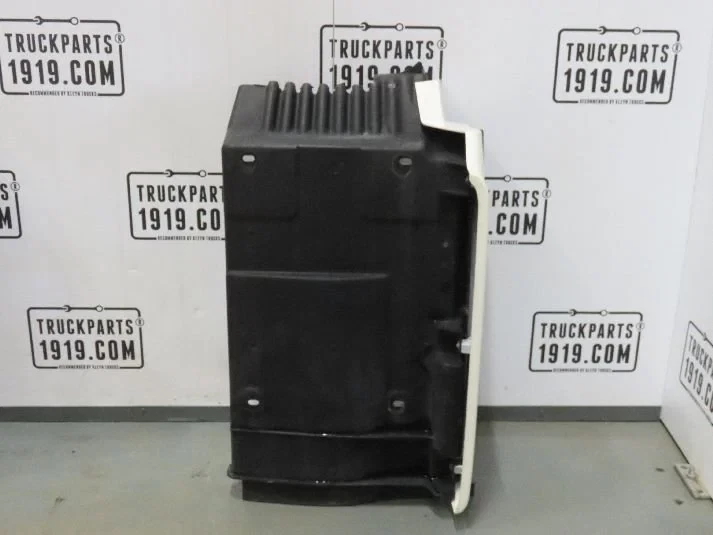 MAN - 81612100906 Spatbord voor Re. изображение 1