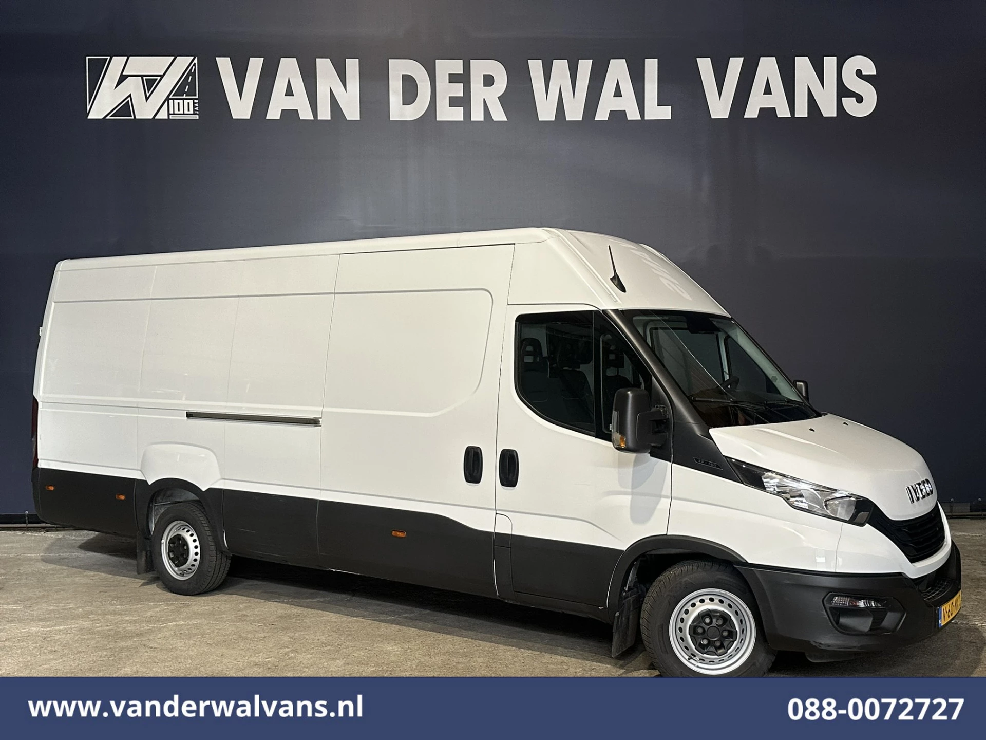Iveco Daily 2023 - 35S16 157pk L3H2 Euro6 Airco | 3500kg trekvermogen | Parkeersensoren afbeelding 1