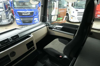 MAN TGX 2018 - 18.500 XXL | Mega/Lowdeck | Lifting fifth wheel | 577918Km | 2018 | Retarder | 2 Tanks | Full Air | Stand klima | Subwoofer | TUV/MOT/APK 08-2026 | German Truck obrazek 48