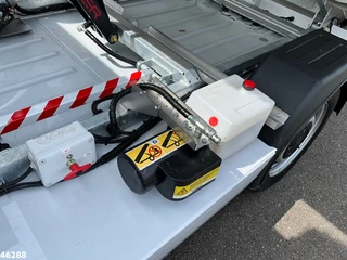 Peugeot e-Expert 2026 - 100% elektrisch kippende zijlader bild 11