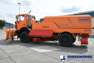Mercedes-Benz SK 2031 4x4x4 Schmidt CJS9 airport sweeper snow plough 1993 image 2 miniature