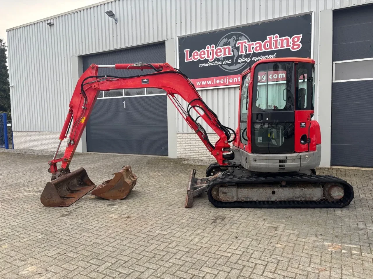 New Holland 2011 - E50.2C excavator, 2x buckets, 2011 year ! afbeelding 1