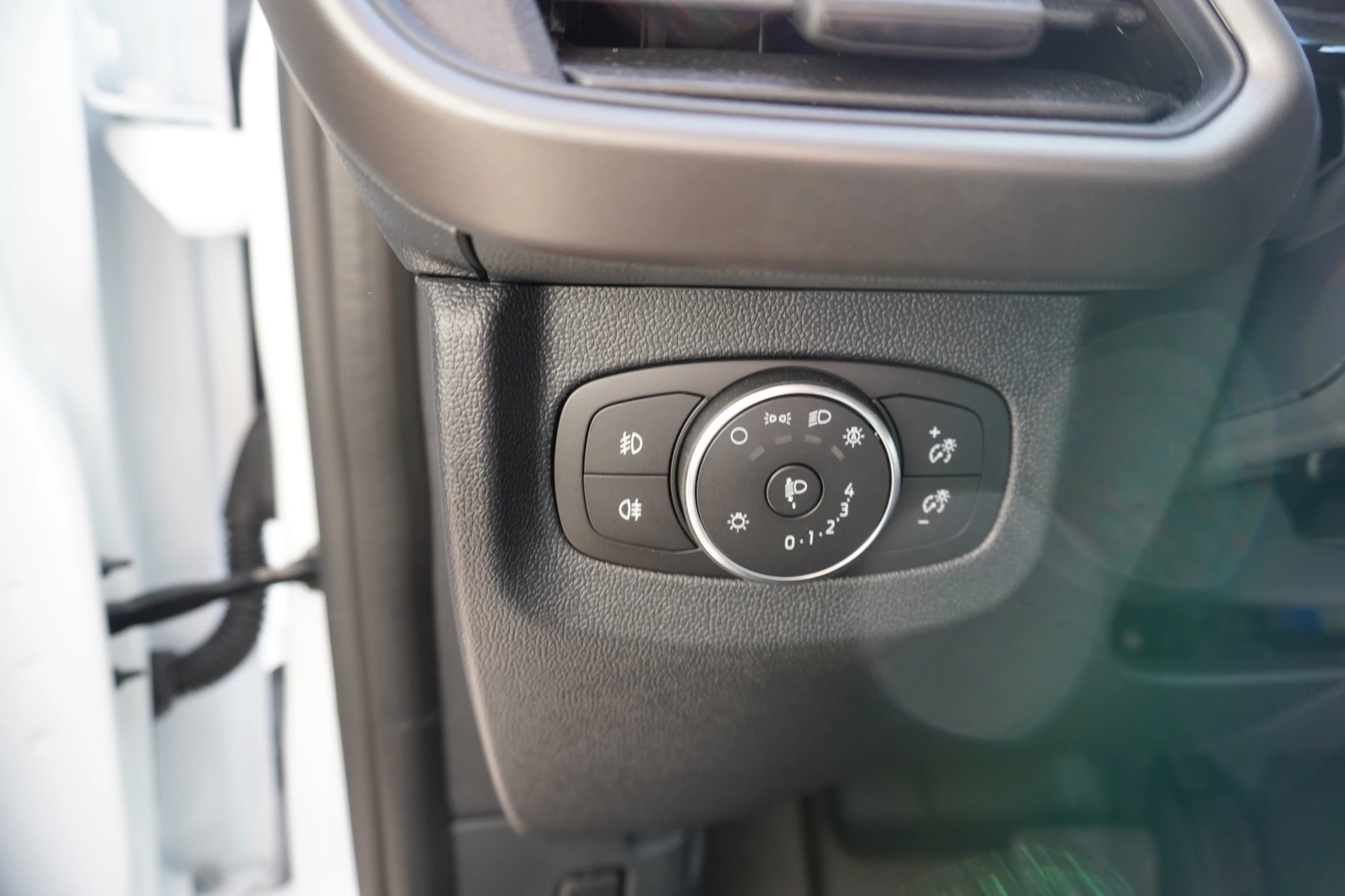 Ford Transit Courier 2024 - 1.0 EcoBoost 125PK Trend Benzine Automaat obrázek 21