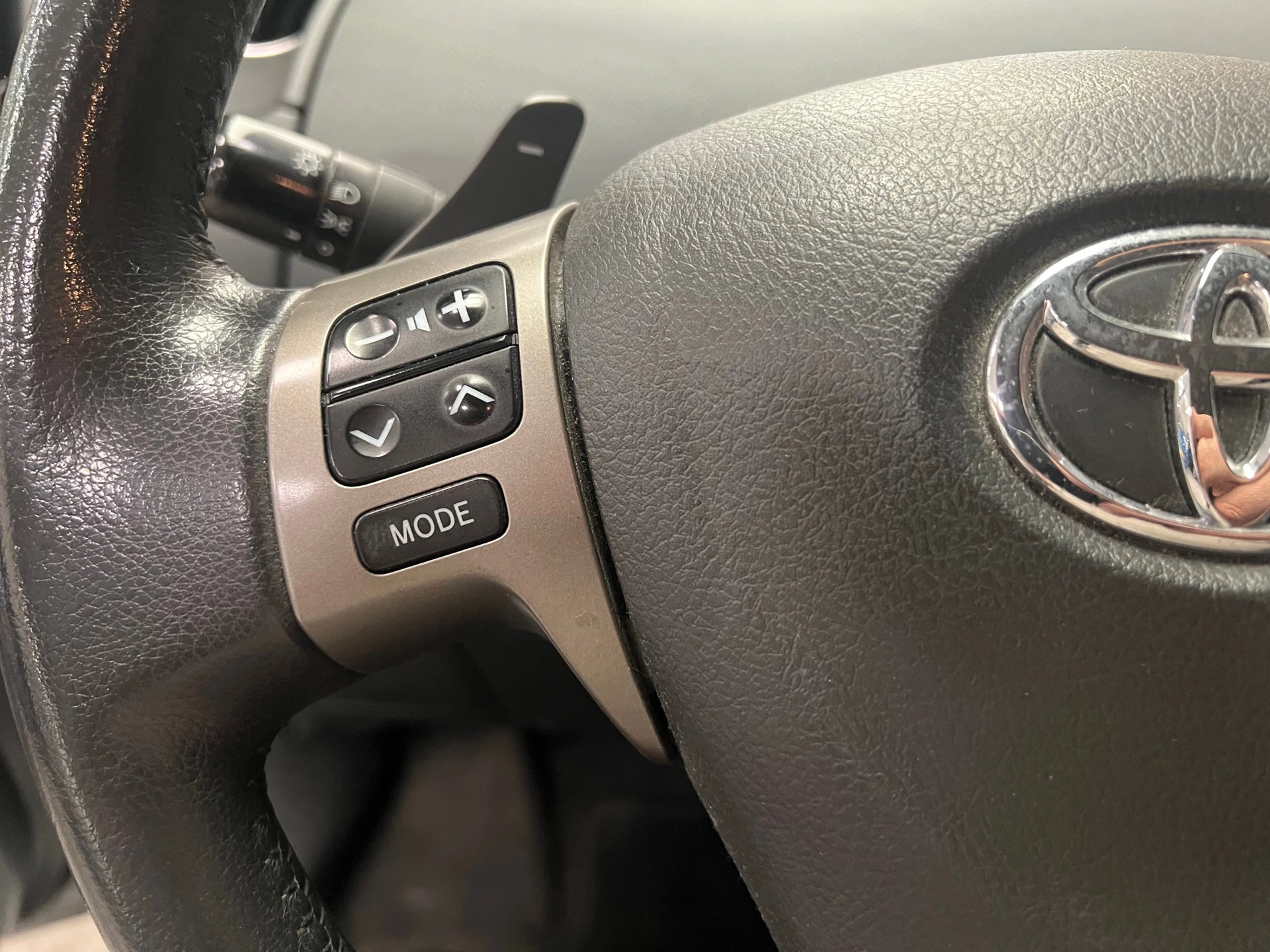 Toyota Yaris 2009 - 1.3 VVTi Aspiration 2e Eigenaar - NAP - Automaat afbeelding 17