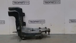 Mercedes-Benz - Body & Chassis Parts Instapdrager Re. MB MP4 изображение 1 миниатюра