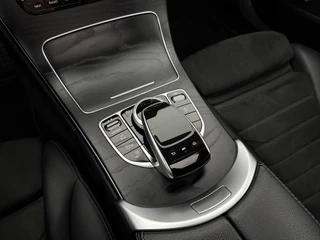 Mercedes-Benz C-Class 2021 - C300 e Business Solution AMG Limited 320PK zdjecie 40