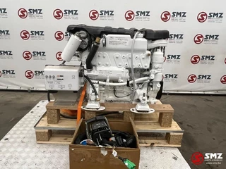 Diversen N/A - Motor Mercury I4 115 + reductiekast Z25 bild 5
