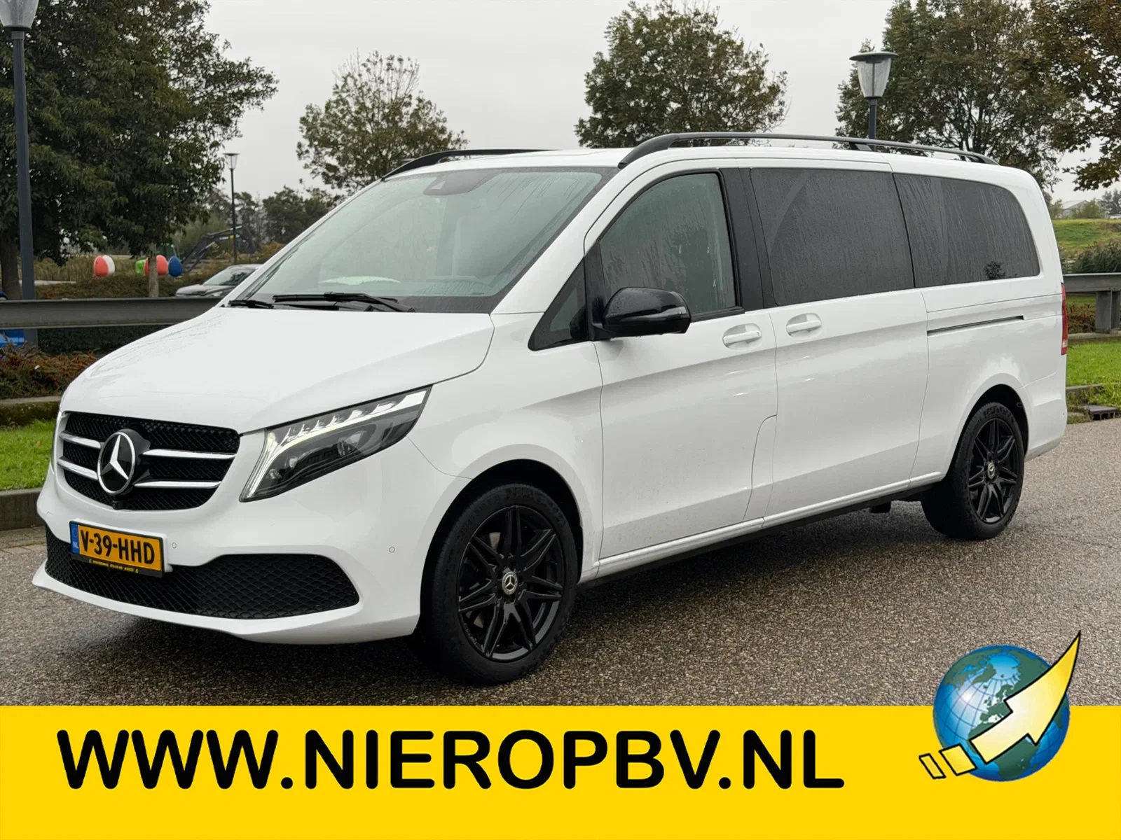 Mercedes-Benz V-Klasse 2024 - 300D 4-Matic Extra Lang Automaat Airco Navi Cruisecontrol Trekhaak afbeelding 1