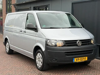 Volkswagen Transporter 2015 - 2.0 TDI 114 PK L2 Airco Trekhaak Nwe Apk Navi NAP Boekjes Lmv te koop