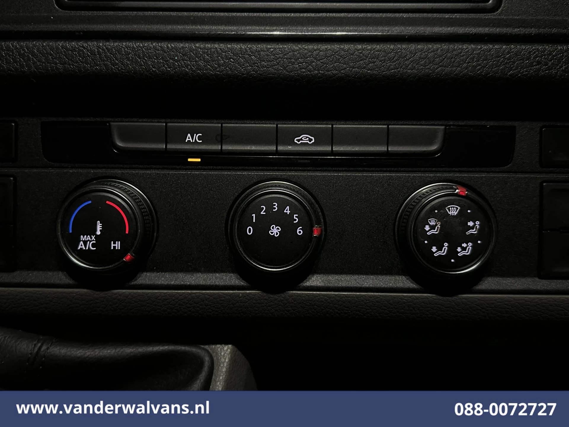 Volkswagen Crafter 2020 - 2.0 TDI 140pk L3H3 (L2H2) Euro6 Airco | Massagestoel | Camera | Apple Carplay | Cruisecontrol obrázek 9