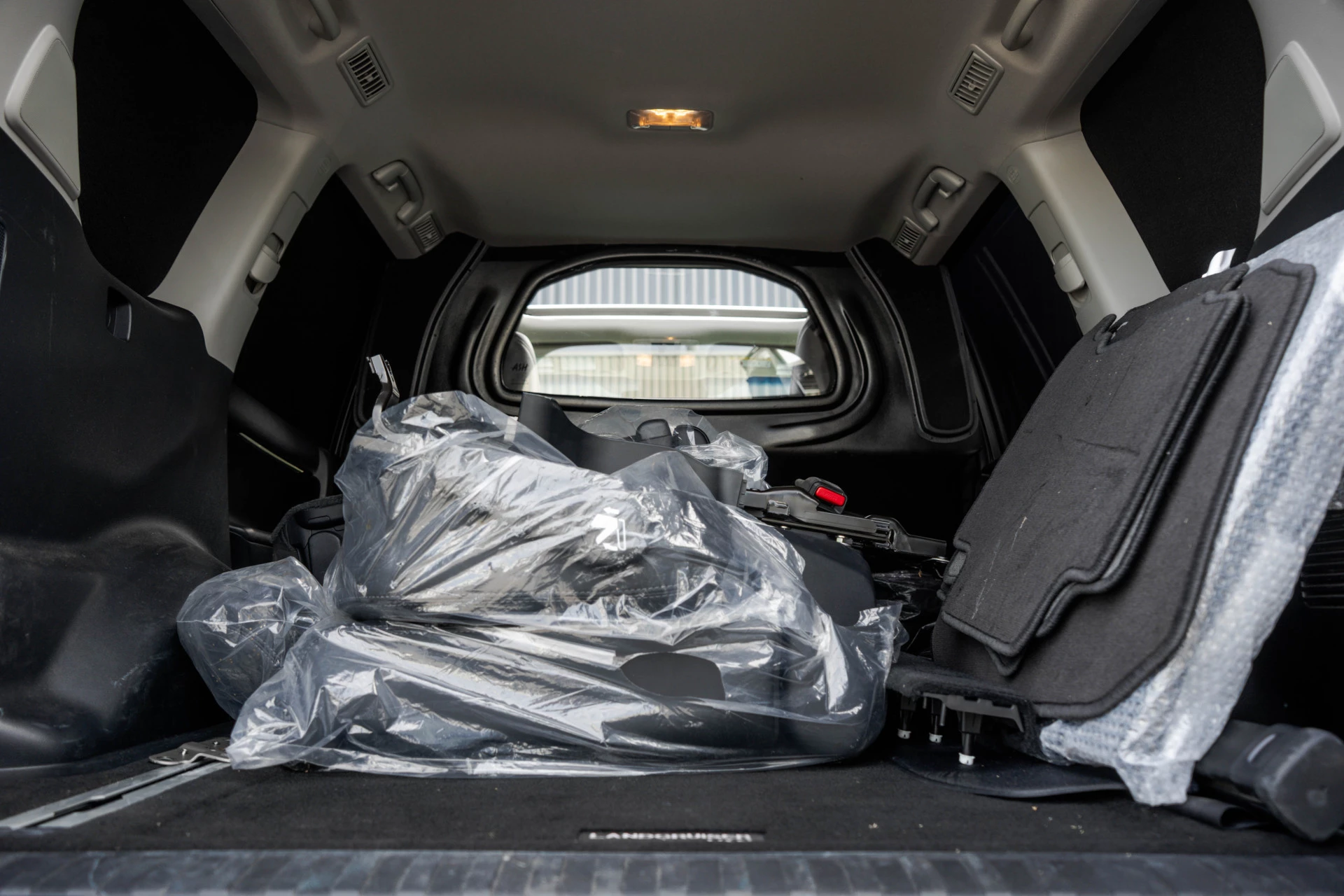 Toyota Land Cruiser 2022 - 2.8D-4D | 204 PK | 4X4 | Vol Opties | Automaat | Luchtvering | 360° camera | Adapt.Cruise | Stoelverw. & -koeling | LED obrázek 10