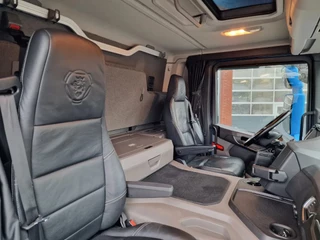 Scania P 2020 - P370 6x2*4 - Thermoking T-1000R Frigo - Bussbygg box - Hooks/Rohrbahnen/Vleeshang - Zepro loadlift - Retarder - Full air immagine 24