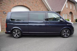 Volkswagen Transporter 2023 - 4-MOTION 204pk DSG Caravelle Highline DC L2H1 afbeelding 2 miniatuur