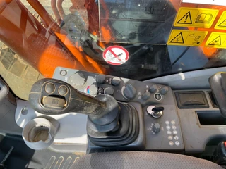 Hitachi ZX210LC-6 2018 - N/A image 21