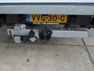 Ford Transit 2023 - bakwagen 5,0 m. (luchtremsysteem/vangmuil) + Gesloten schamel aanhangwagen 8,5 m. obrazek 13