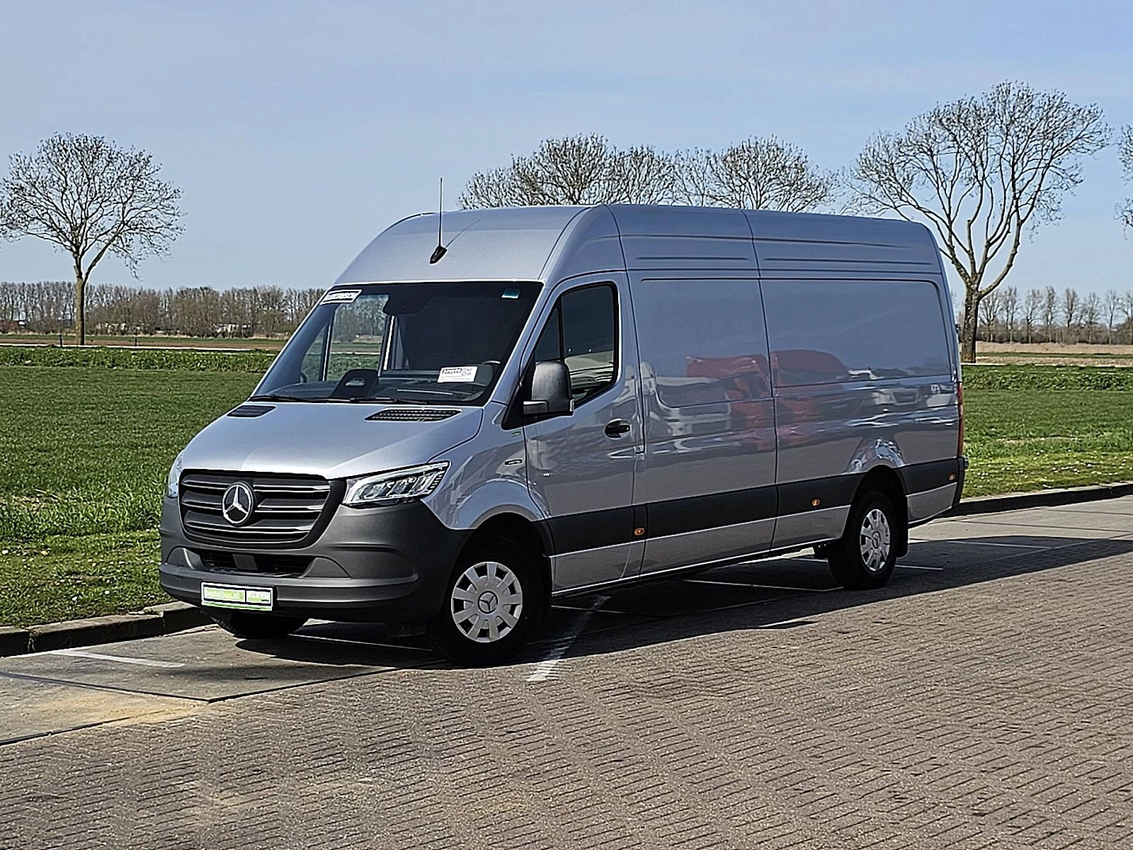 Mercedes-Benz eSprinter 2024 image 2