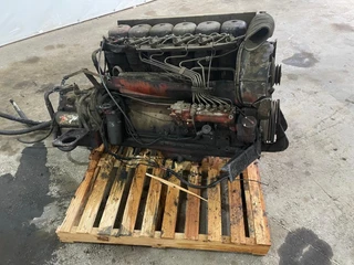 Deutz F6L912W 6-cylinder inline diesel engine afbeelding 3 miniatuur