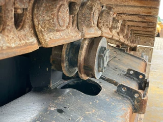 Hyundai R360LC-7 2005 - N/A imagem 17