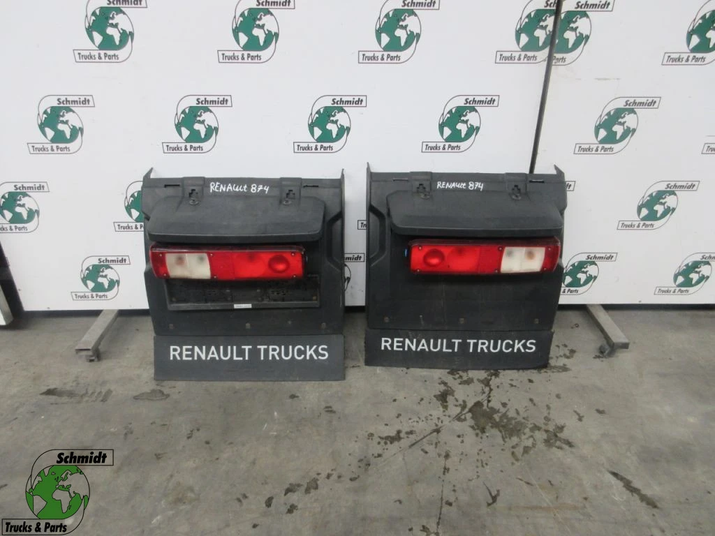 Renault - 7421094394//7421094393 SPATBORD COMPLEET ACHTER T SERIE EURO 6 afbeelding 1
