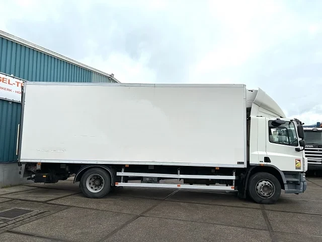DAF CF 65.250 2008 - COOLING TRUCK WITH CARRIER D/E COOLER (EURO 5 / AS-TRONIC / 2.500 KG. LOADING PLATFORM) zdjęcie 2