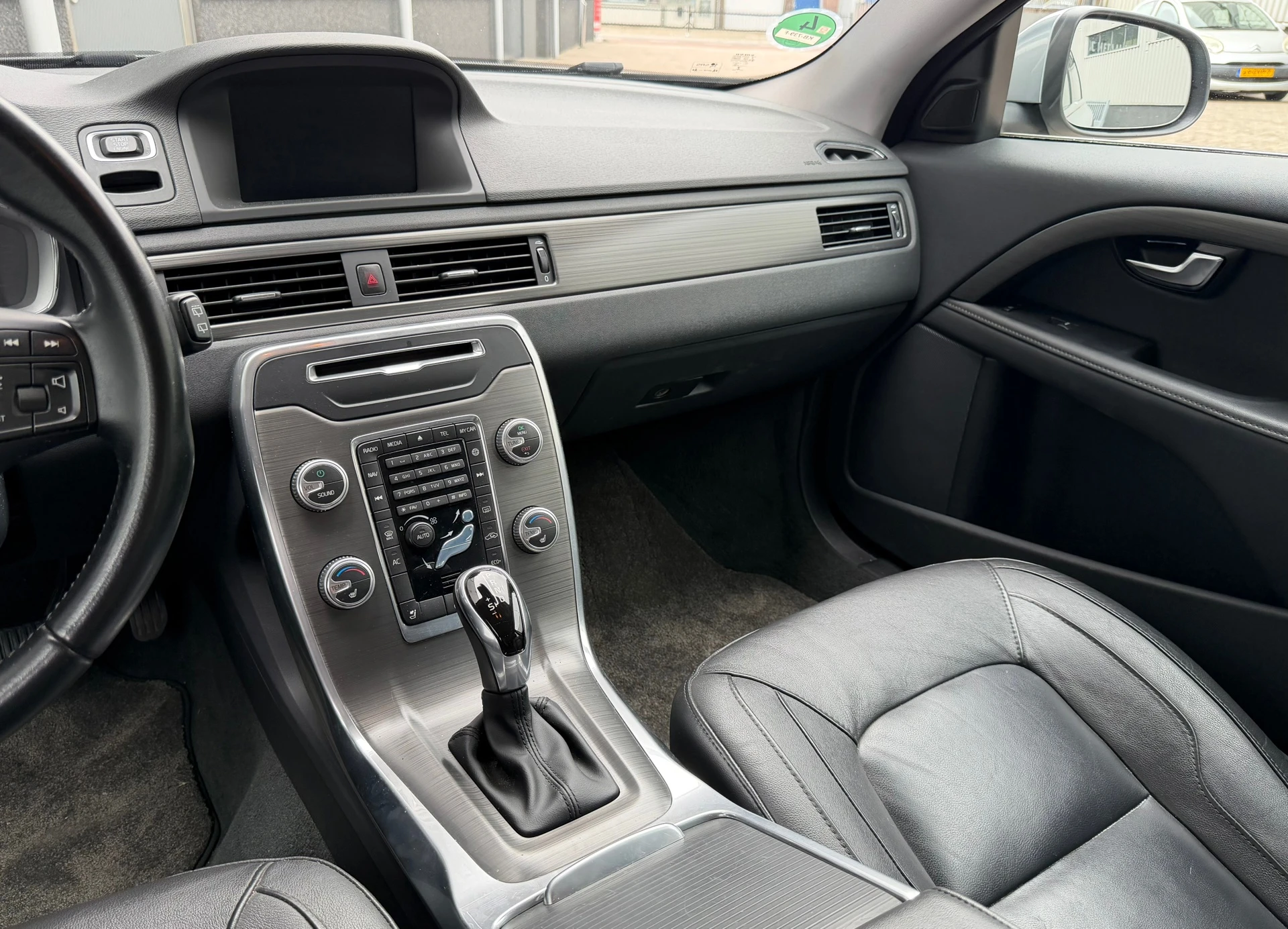 Volvo V70 2016 - 2.0 D4 Polar+ bj.2016 Autom|Navi|Leder|Trekh|Nap. afbeelding 19