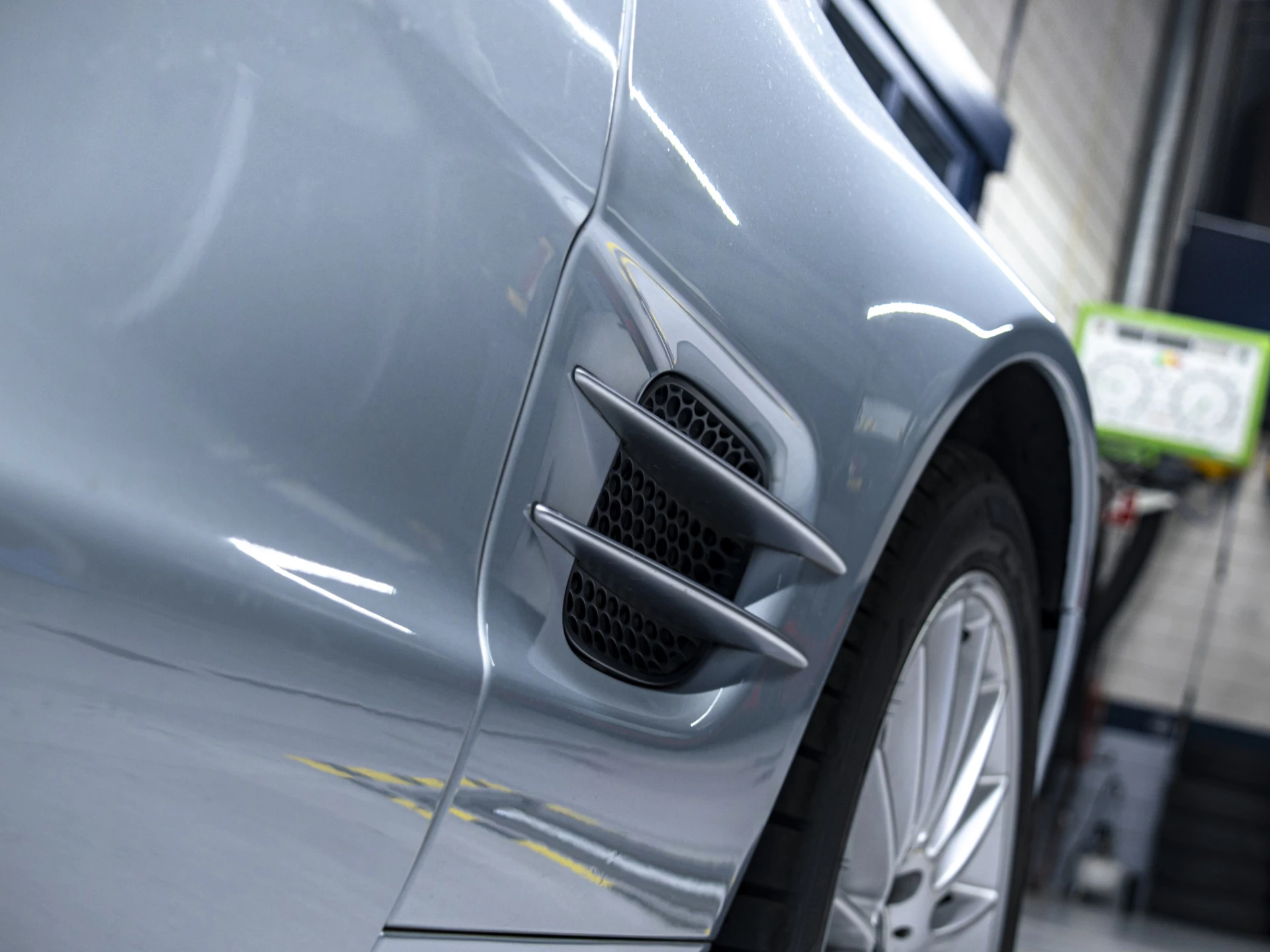 Mercedes-Benz SL 2004 - 500 | Tellurium Silver Metallic | afbeelding 15