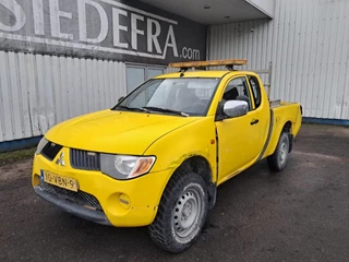 Mitsubishi L200 2006 - , 4x4 , 2.5 Di-D , Club cab image 1