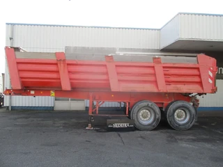 Trailor 1987 - 2 Axle , Steel tipper trailer , Spring suspension , Drum brakes afbeelding 2 miniatuur
