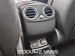Mercedes-Benz GLC 2020 - 300e 4MATIC Panorama Burmester 360 Camera bild 24