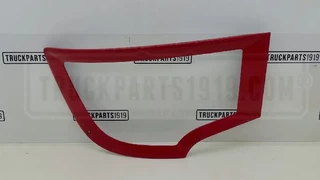 Mercedes-Benz N/A - Body & Chassis Parts Koplamprand Re.MB MP4 imagem 1