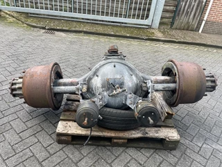 DAF N/A - 1242500 / 1370563 REAR AXLE 1347 F85/F95/85CF/95XF (MORE PIECES IN STOCK) image 3