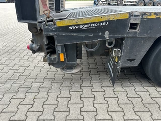 Broshuis N/A 2017 - 3ABSD Lowloader 3-axle / GVW: 59.000kg / Neck: 23.000kg / hydraulic steering + ramps + loading table / 4.60m extendable / winch / liftaxle image 35