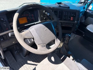 Volvo FH 2004 - 420 EURO 3, Manual, ADR image 8