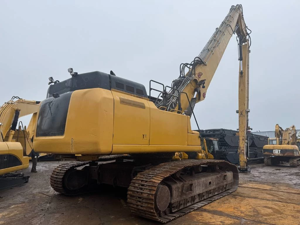 Cat 2015 - 352 FL UHD 30m boom incl normal boom obrázek 7