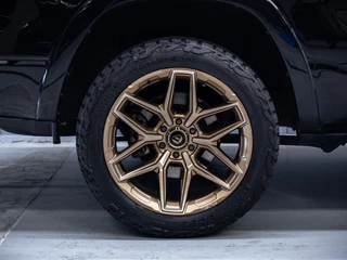 Dodge Ram 1500 2021 - 5.7 V8 4x4 Crew Cab Laramie zdjecie 7