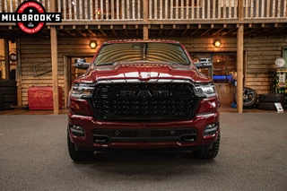 Dodge Ram 1500 2024 - limited H/O 540PK wide body image 3