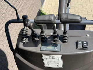 Eurotrac N/A 2026 - HE12 Rupsgraafmachine + Joysticks & KUBOTA motor 6x OP VOORRAAD bild 11