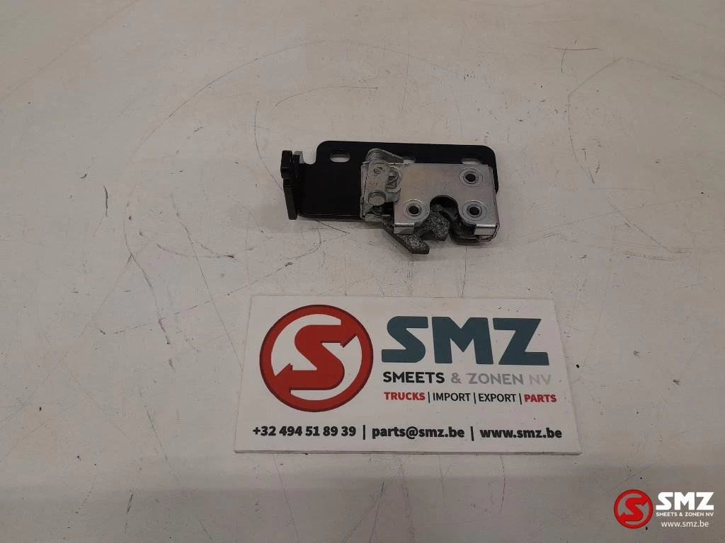 Caterpillar 2022 - Latch Caterpillar afbeelding 1