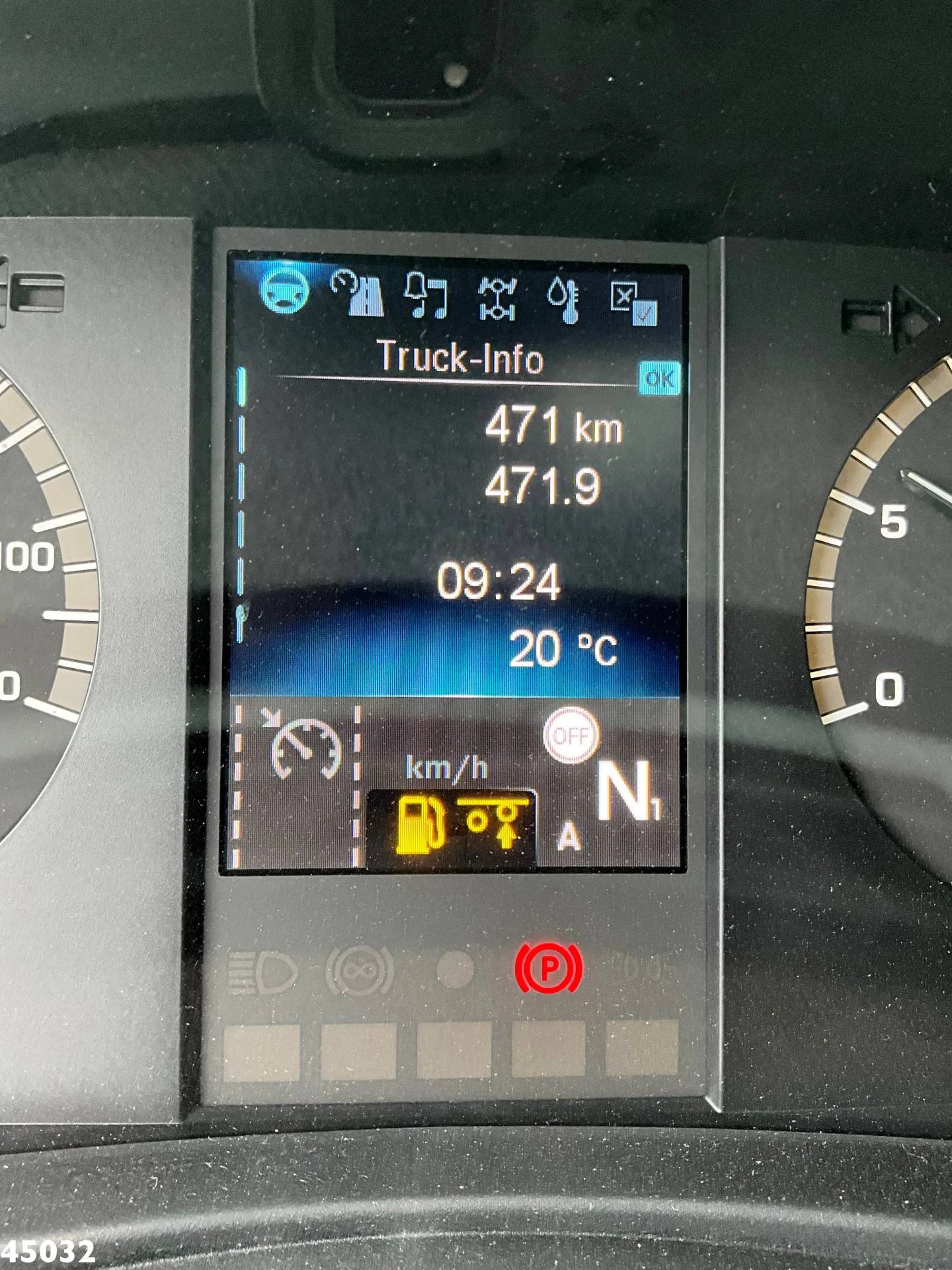 Mercedes-Benz Actros 2025 - 2543 HMF 23 Tonmeter laadkraan obrázek 21