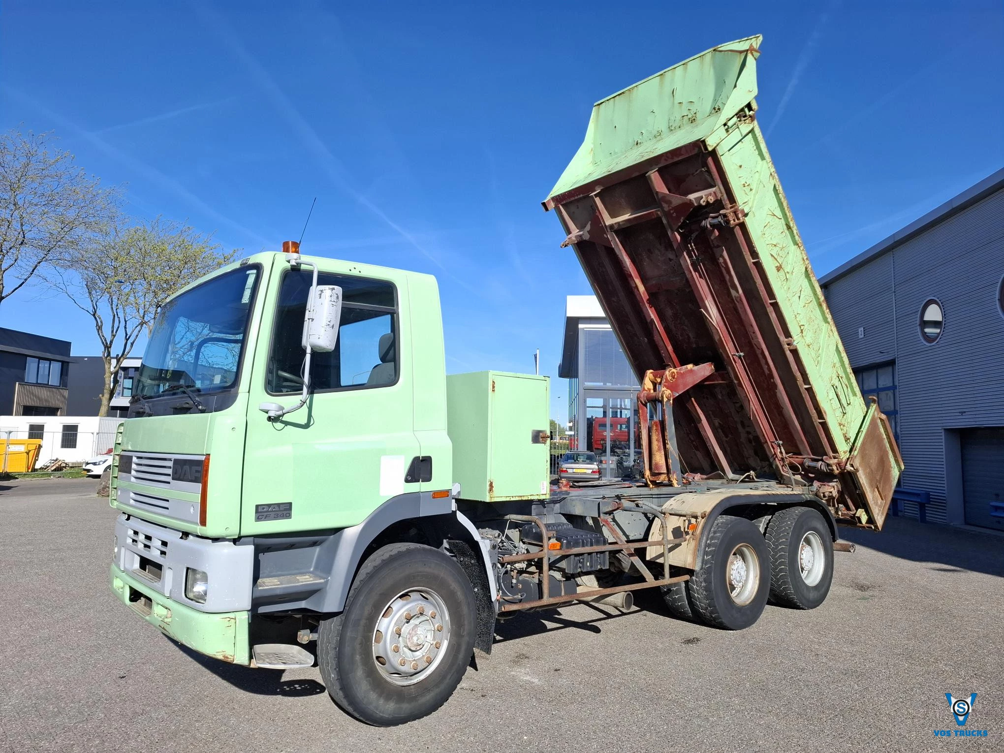 DAF CF 85.340 1998 - / 6X4 / 2X BIG AXLE / FULL-STEEL / DRUM BRAKES / 585044 KM / 2SIDE MARREL TIPPER / MANUAL / 1998 obrázek 1