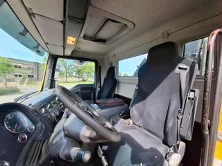 MAN TGM 2009 - TGM18.250 / 4X4 / NL TRUCK / TUV:30-04-2026 / 118783 KM / HMF 1110 K2 / ROTATOR / GOOD TYRES / FULL-STEEL / DRUM BRAKES / MANUAL / 2009 obrazek 32