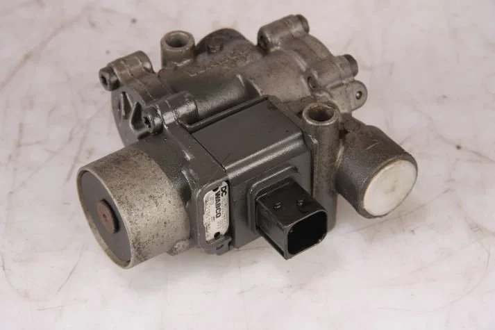 Mercedes-Benz - Brake System ABS magneetventiel MB afbeelding 1
