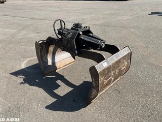 Bakker 0.4m³ schalenknijper 2015 image 3 thumbnail