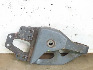 DAF - Body & Chassis Parts Steun veerpakket Li. DAF CF in vendita