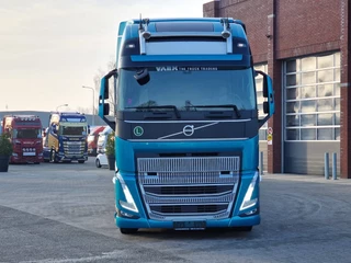 Volvo FH 2024 - 500 Globetrotter XL Cartransporter Blyss Modulo 6 - Like new - Low KM - I parkcool imagen 7