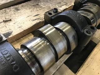 Volvo N/A - 3165224 CAMSHAFT D12 C/D VEB image 3
