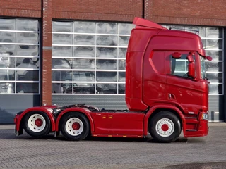 Scania R 2022 - R530 V8 NGS - R6X2 - full air - retarder - new Seats - coffee imagen 9