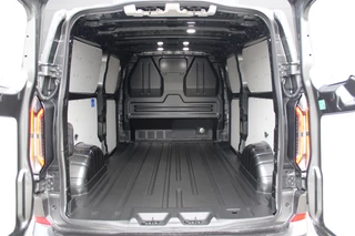Ford E-Transit Custom 2026 - 340 L2H1 Limited 71 kWh 218pk | 2x Schuif | DDS LED | 360 Camera | B&O | ACC | Navi | Verwarmd stuurwiel | Elek trekhaak | AGR-stoel | Rijklaar bild 15