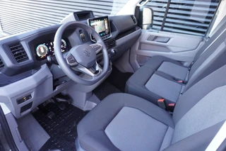 Volkswagen Crafter 2024 - 140pk Facelift L3H3/L2H2 Apple carplay Camera Parkeer sensoren Airco 3-zits Digitaal dashboard afbeelding 2 miniatuur