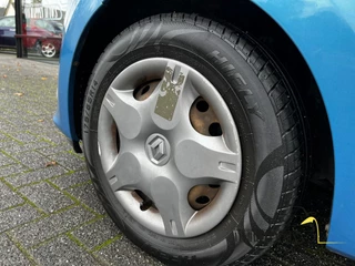 Renault Twingo 2011 - 1.2-16V Collection / APK 12-2026 obrazek 7